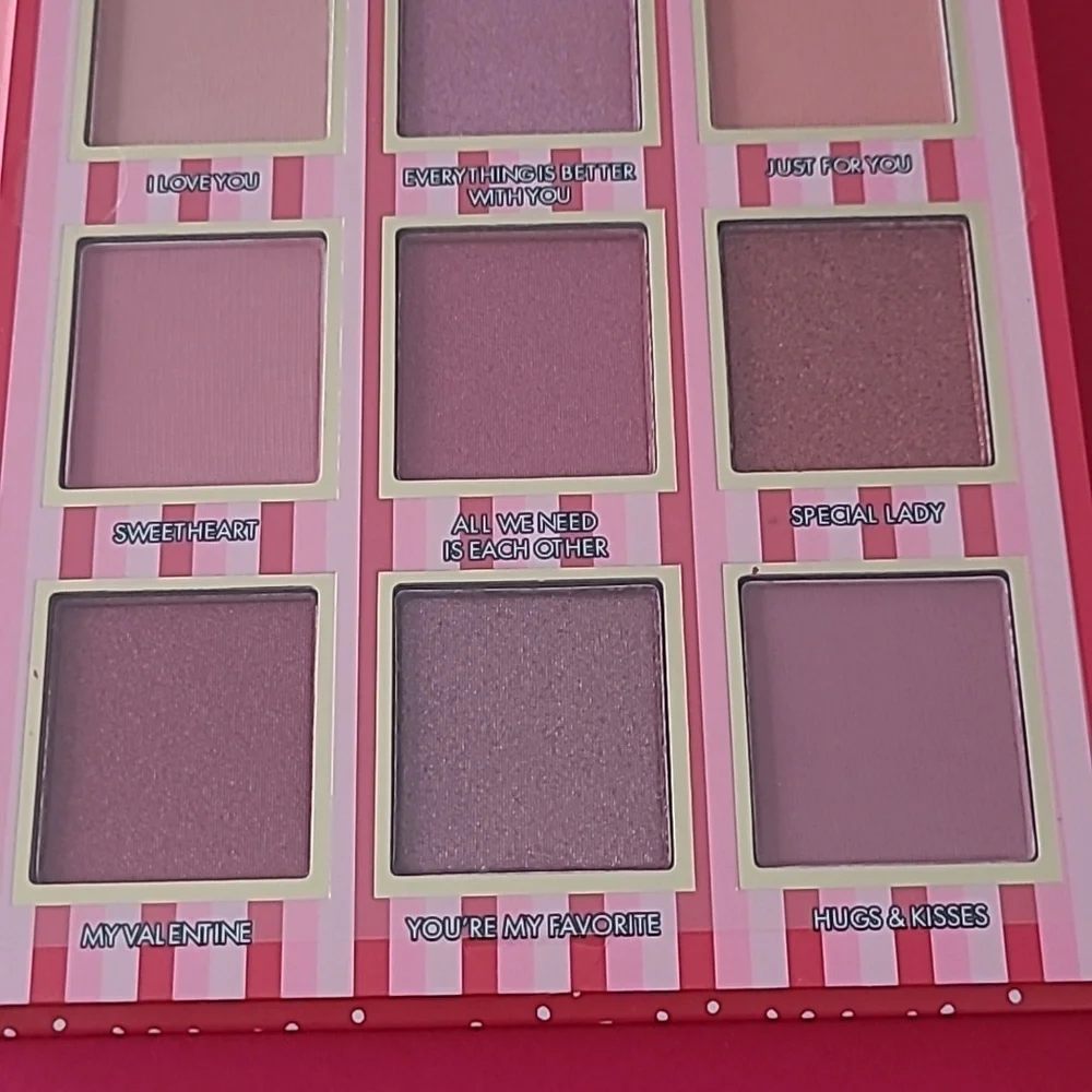 Disney Minnie Mouse & Mickey Mouse Eye Shadow Palette 12 Shades NWT Sealed